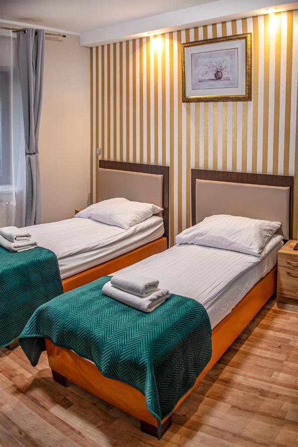 Royal Gdansk Bed & Breakfast ภายนอก รูปภาพ